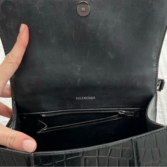 Authentic Balenciaga black hourglass top handle size small - Picture 6 of 8
